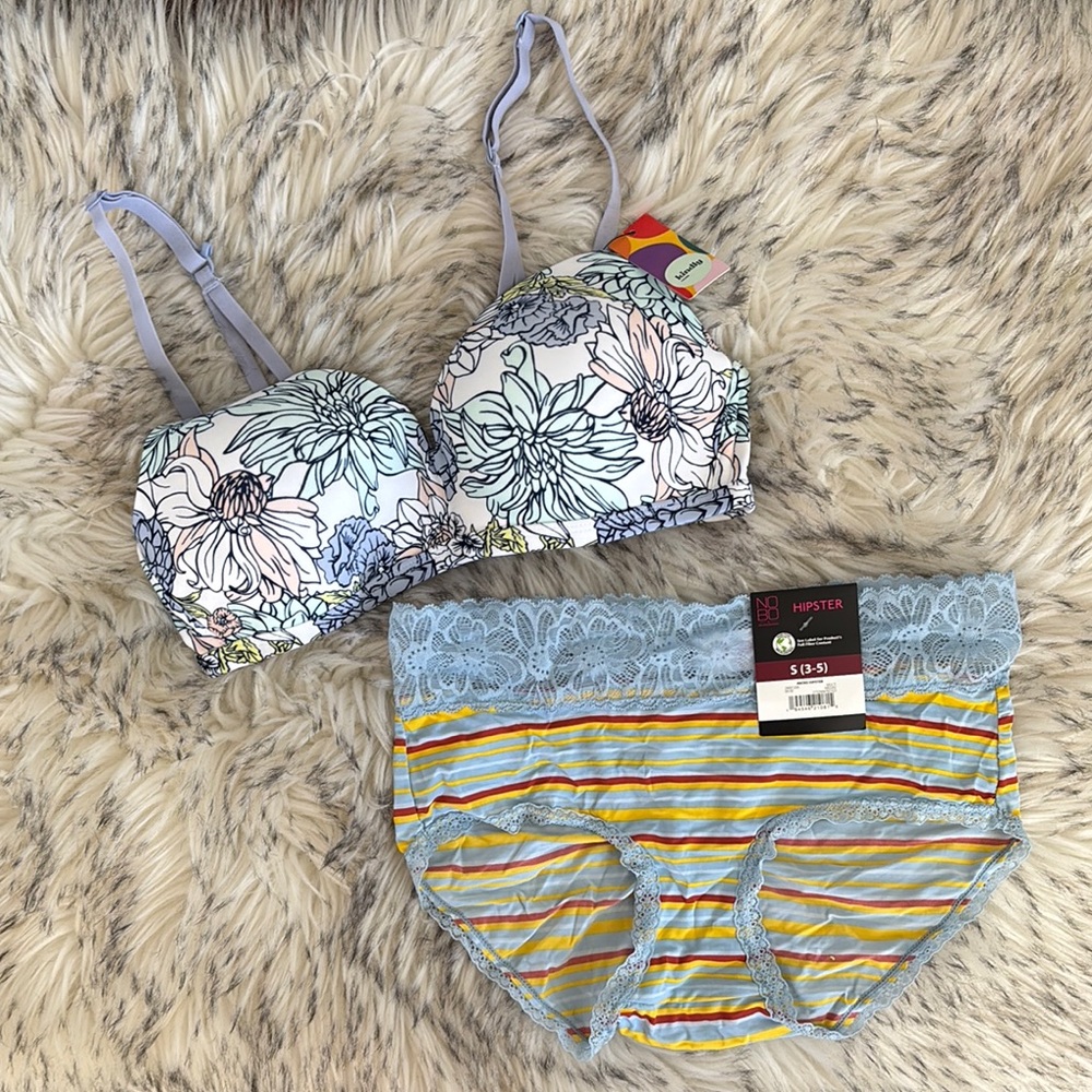 32C/S NWT Kindly Lined Wirefree Bra with Matching Small Panty